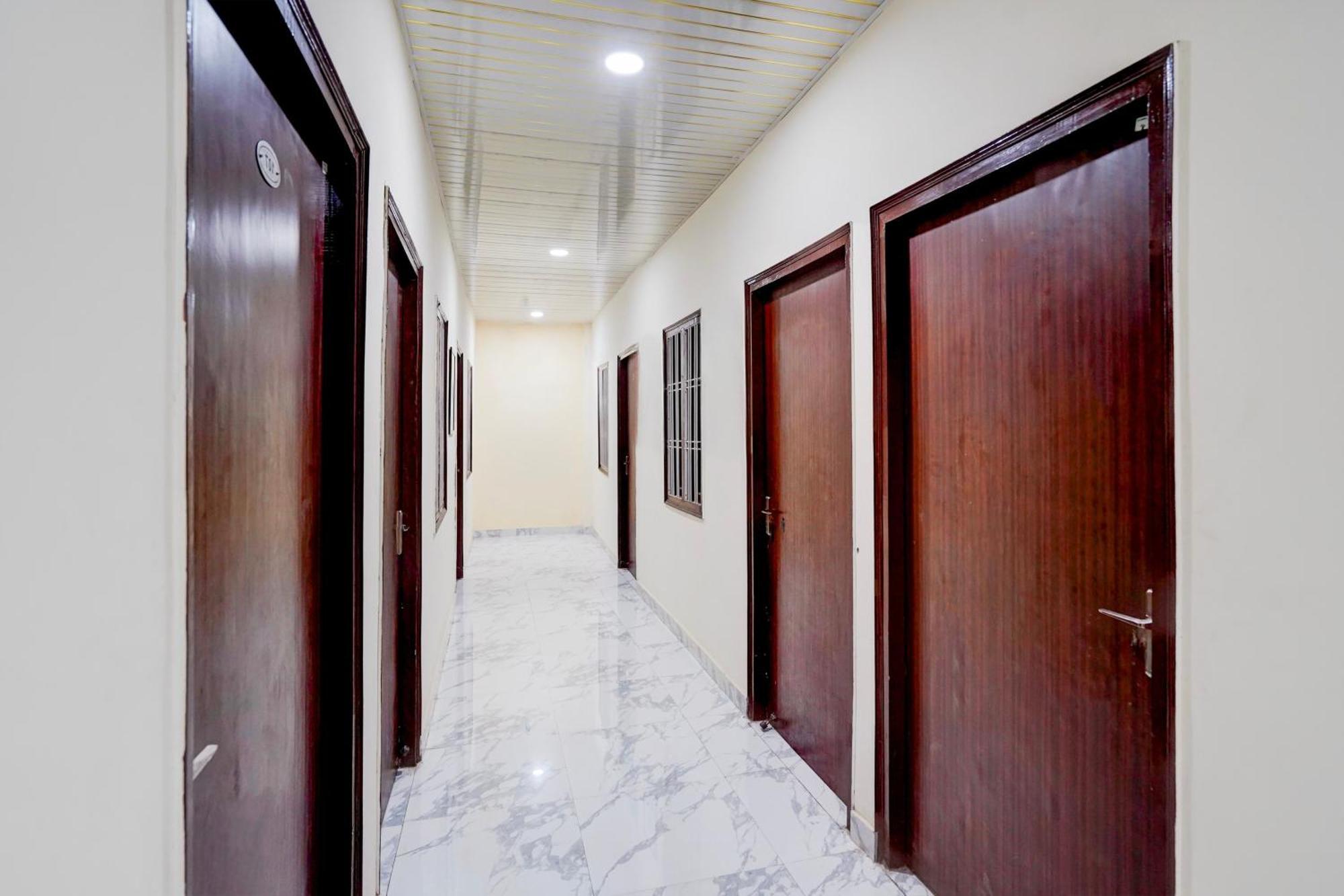 Super Collection O Govind Vihar Matiyari Formerly Saffron Chinhat Экстерьер фото